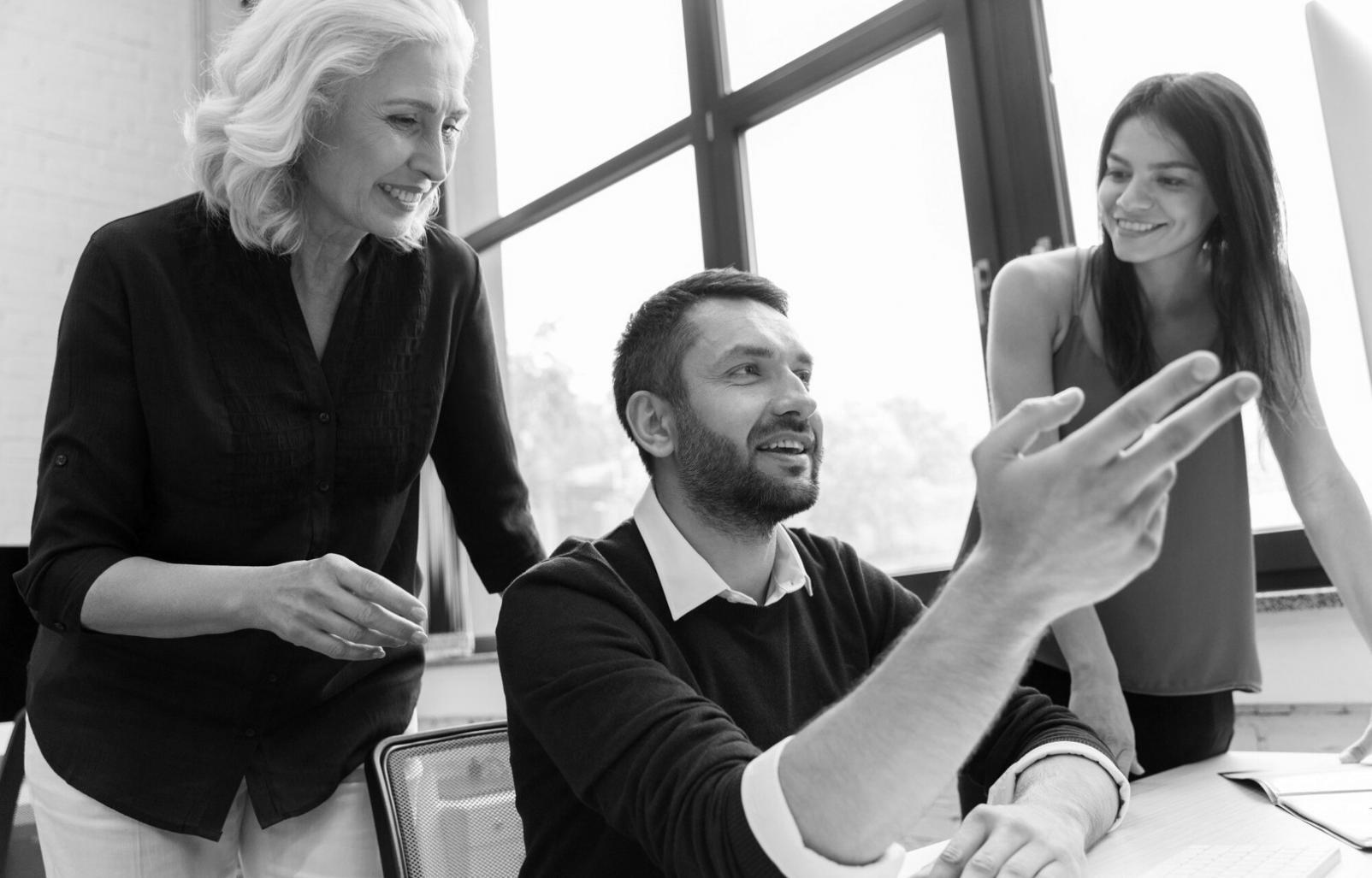 Atelier de formation avec outils professionnels de barbier